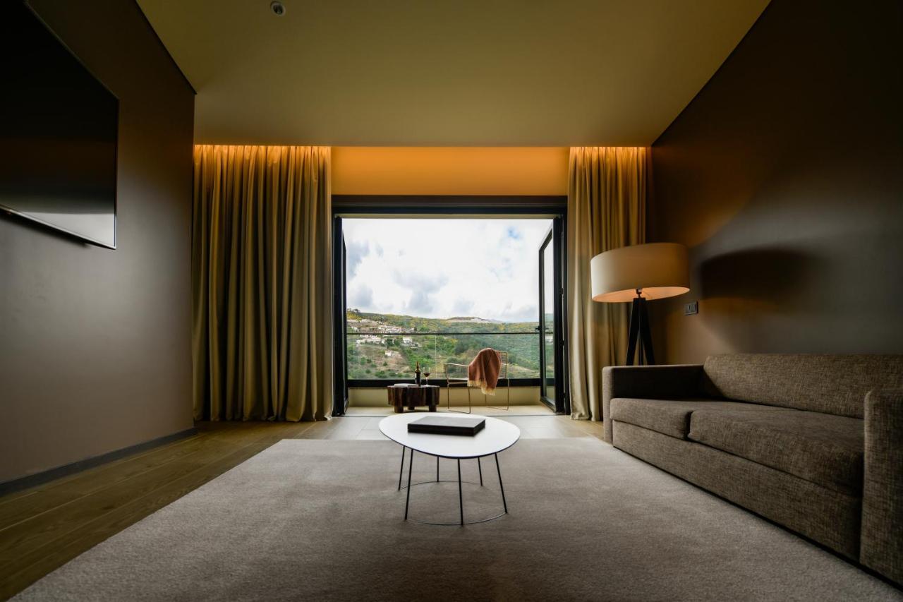 Mw Douro Wine & Spa Santa Marta de Penaguião 外观 照片 A room at the hotel