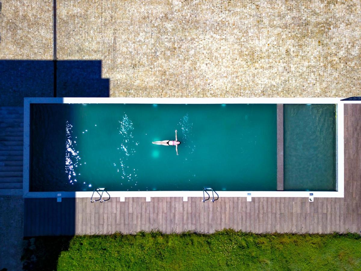 Mw Douro Wine & Spa Santa Marta de Penaguião 外观 照片 A swimming pool