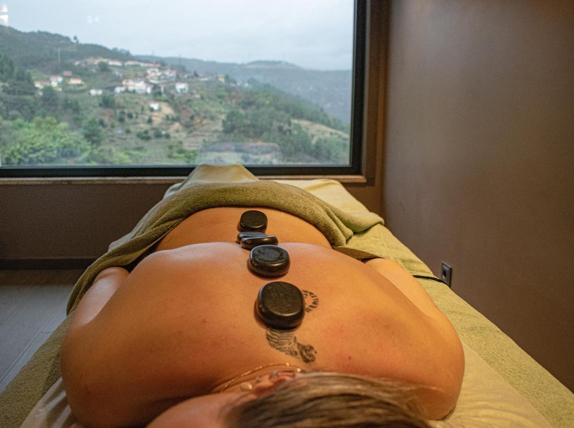 Mw Douro Wine & Spa Santa Marta de Penaguião 外观 照片 Hot stone massage