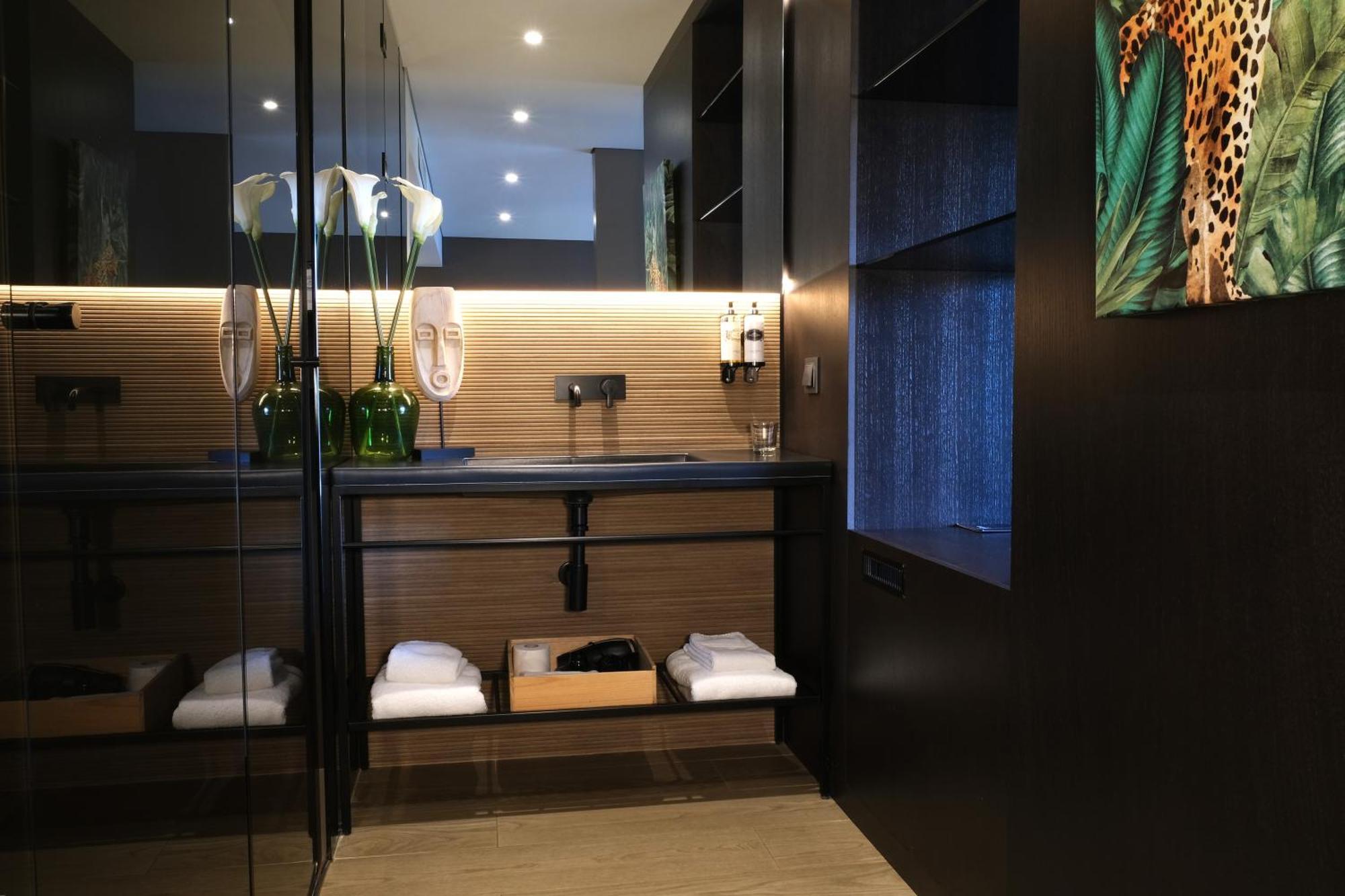 Mw Douro Wine & Spa Santa Marta de Penaguião 外观 照片 Bathroom